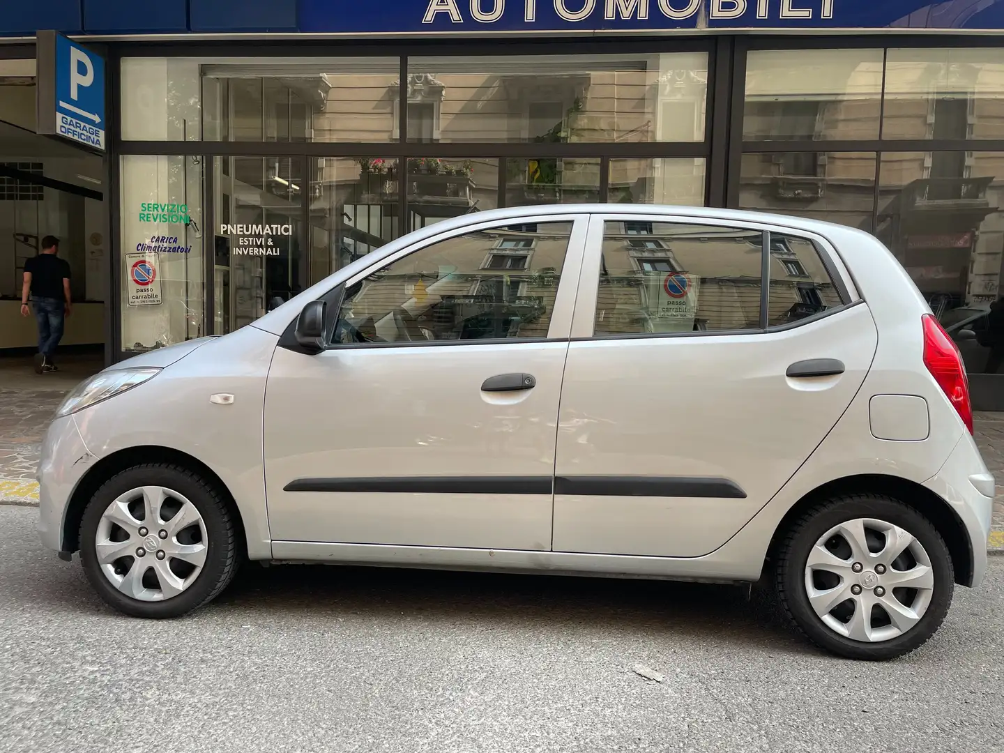 Hyundai i10 i10 1.1 Comfort Grigio - 1