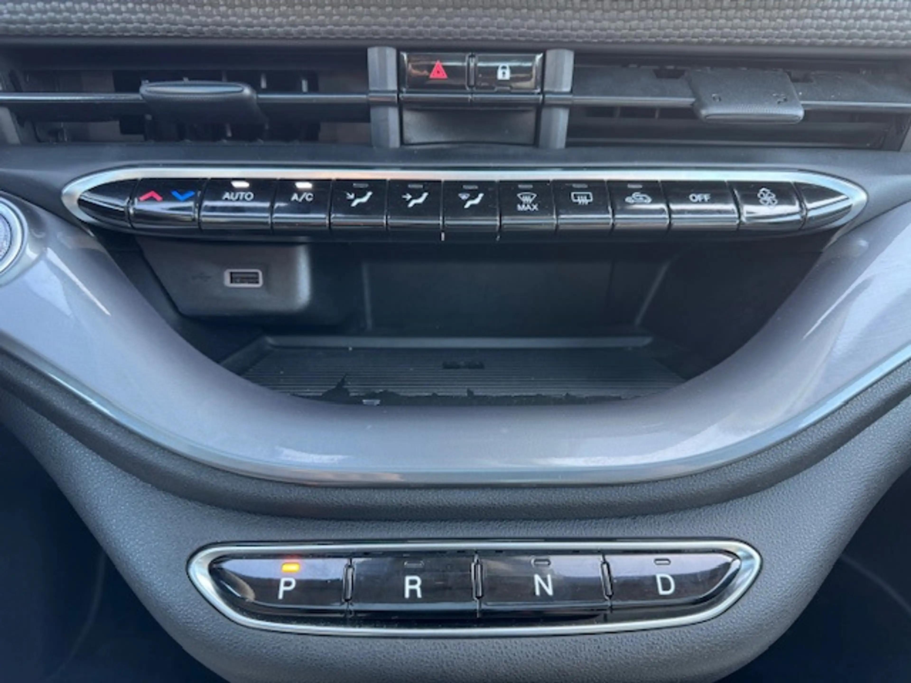 Fiat 500e La Prima 42 kWh *pano *carplay *leder *stoelverw. — photo 34