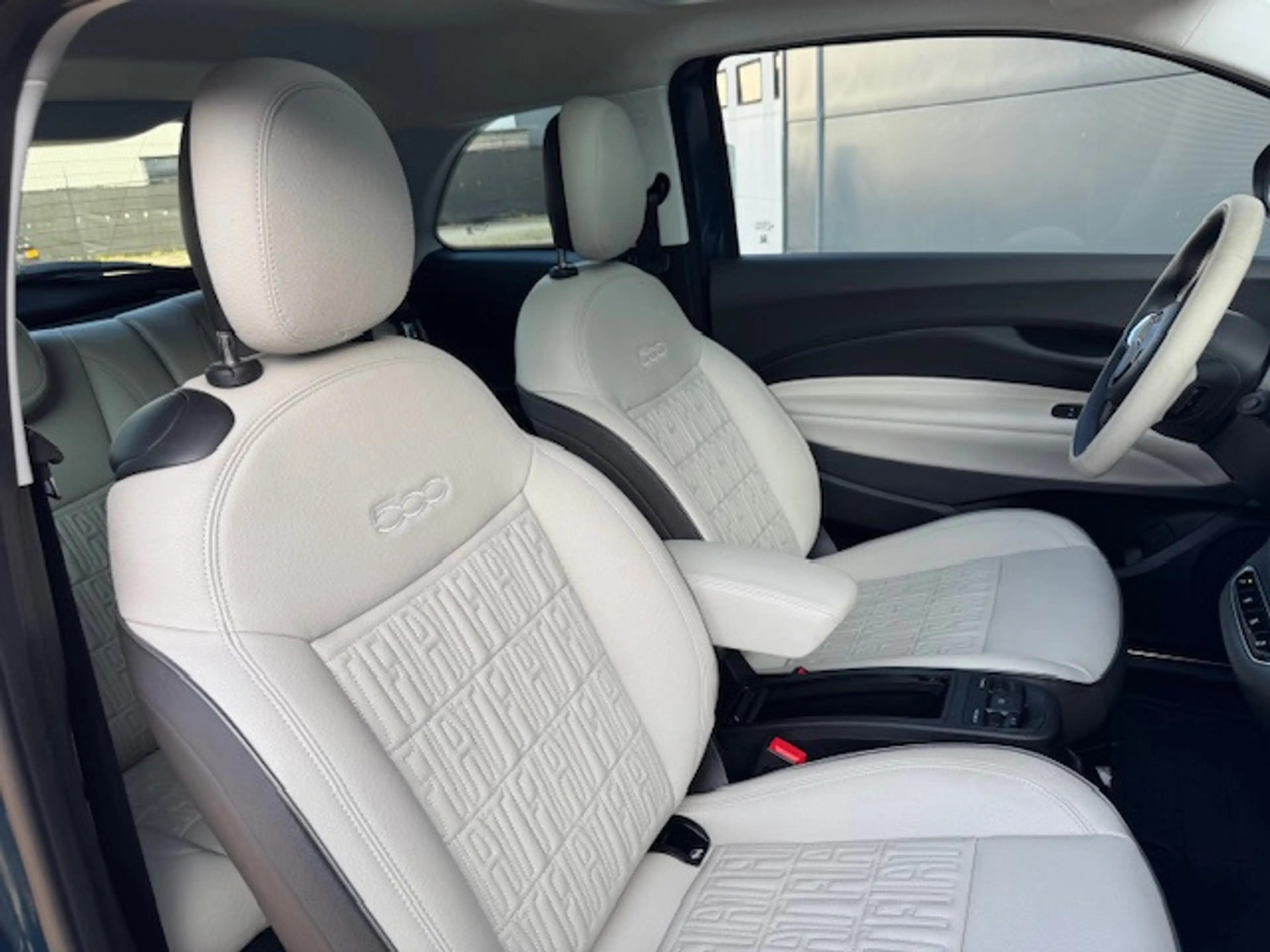 Fiat 500e La Prima 42 kWh *pano *carplay *leder *stoelverw. — photo 21