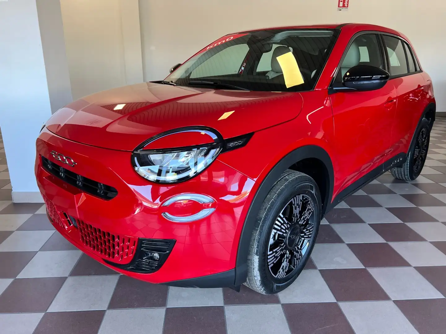 Fiat 600 1.2 Hybrid Rood - 1