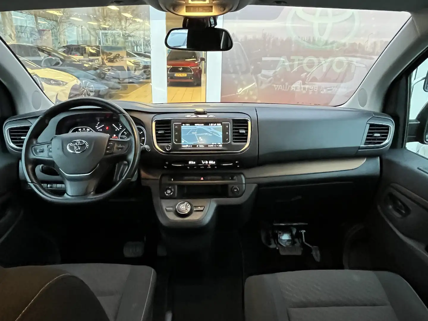 Toyota Proace Worker 2.0 D-4D Dynamic Long DC Verso | 1e Eigenaa Zwart - 2