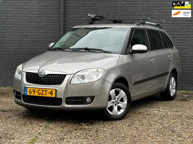 Skoda Fabia Combi 1.4-16V Elegance CARPLAY|AIRCO|ELEK RAMEN|NW