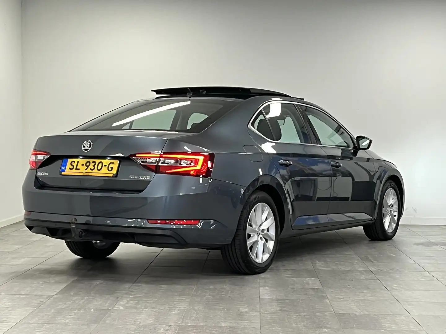 Skoda Superb 1.4 TSI ACT Ambition Business | 1e-EIG. | PANO | T Szary - 2
