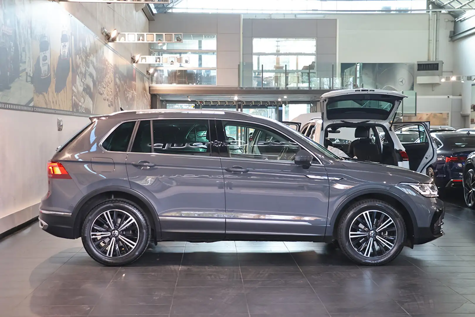 Volkswagen Tiguan 1.5 TSI 150cv DSG ACT Elegance - MATRIX/TELECAMERA Grau - 2