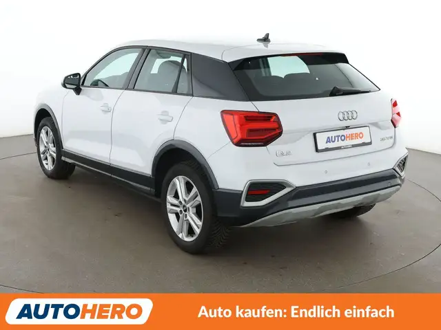 Audi Q2 view 4