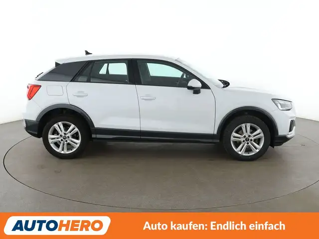 Audi Q2 view 7