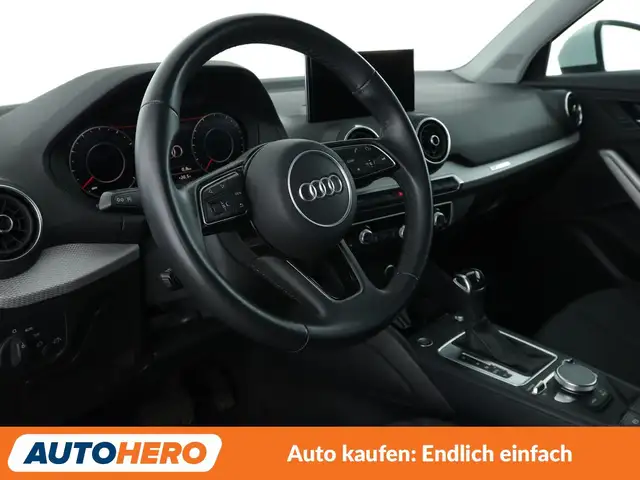 Audi Q2 view 11