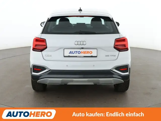 Audi Q2 view 5