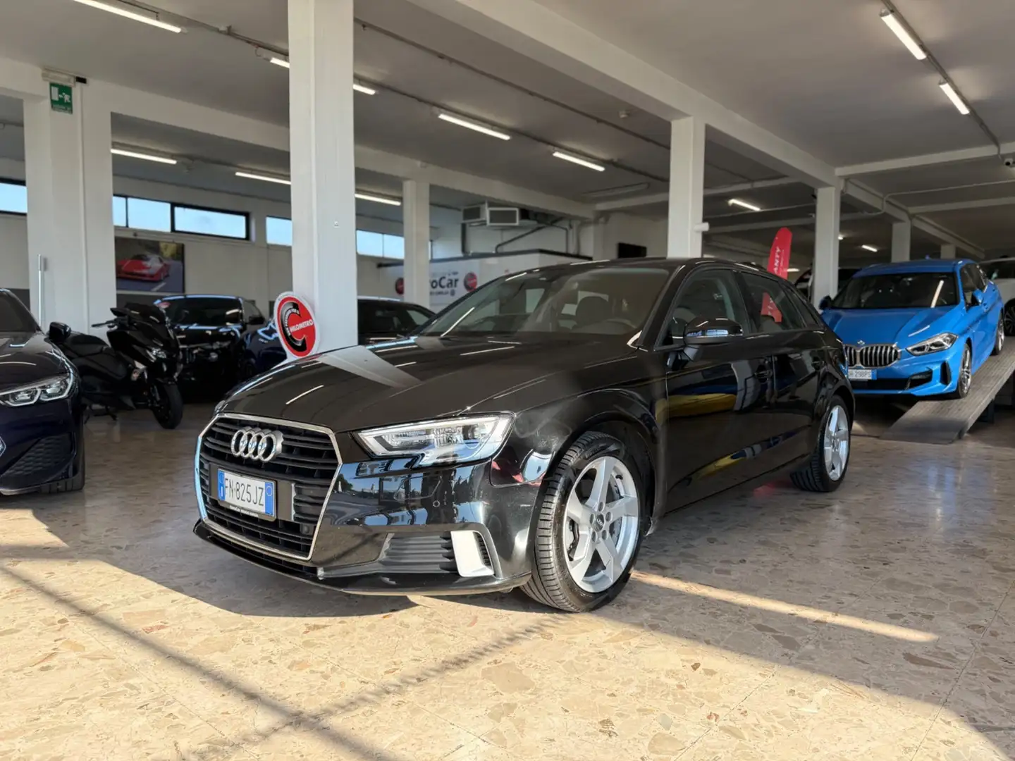 Audi A3 SPB 1.6 TDI 116 CV S tronic Design Zwart - 1