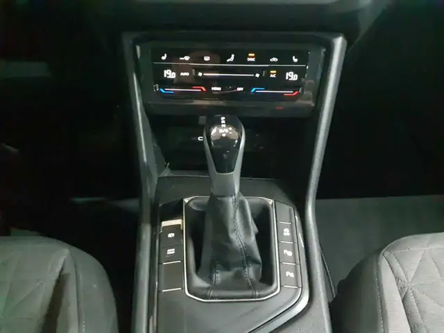 Volkswagen Tiguan view 10