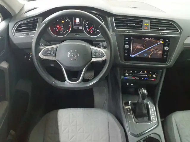 Volkswagen Tiguan view 9