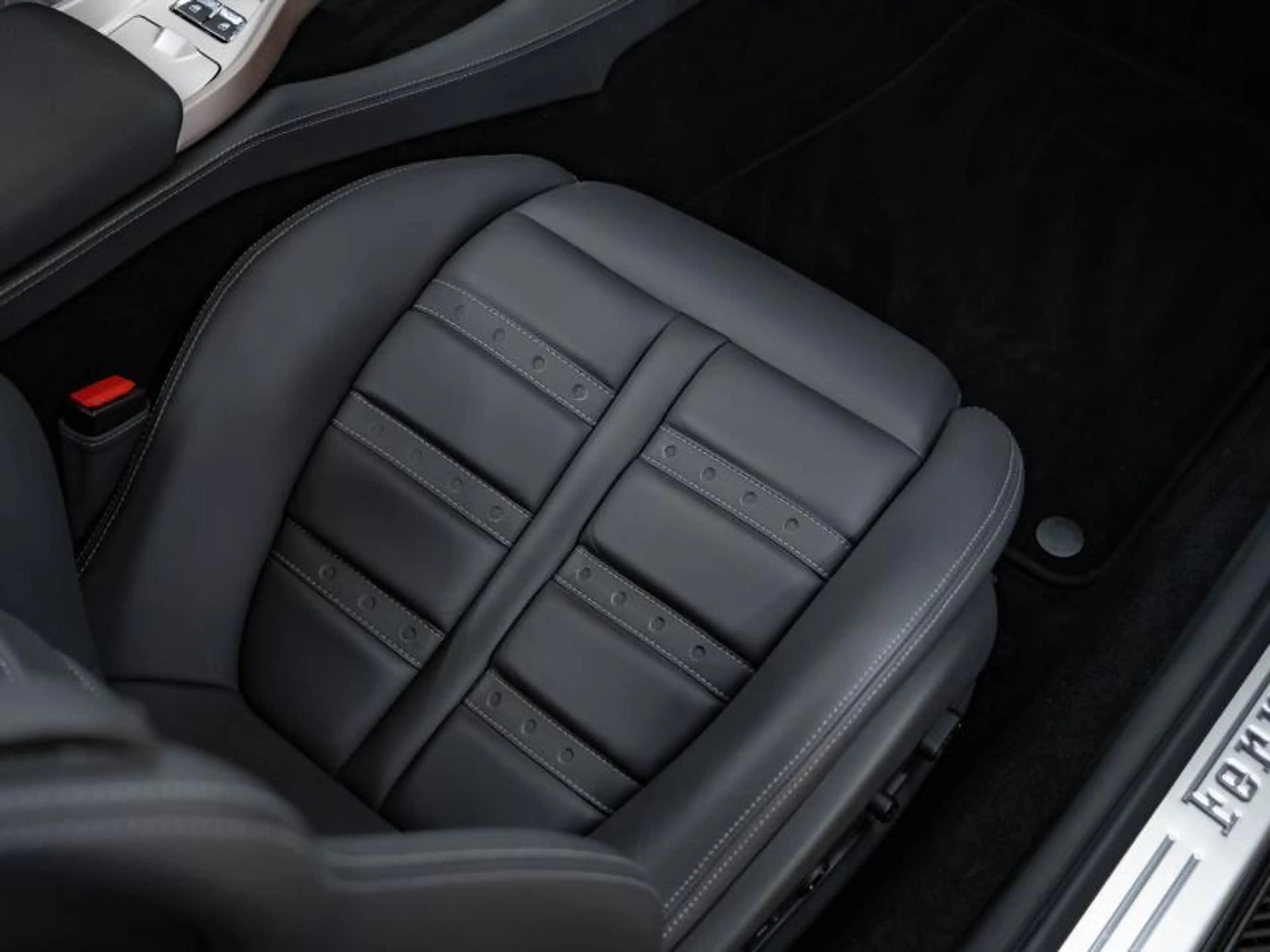 Ferrari California — photo 15