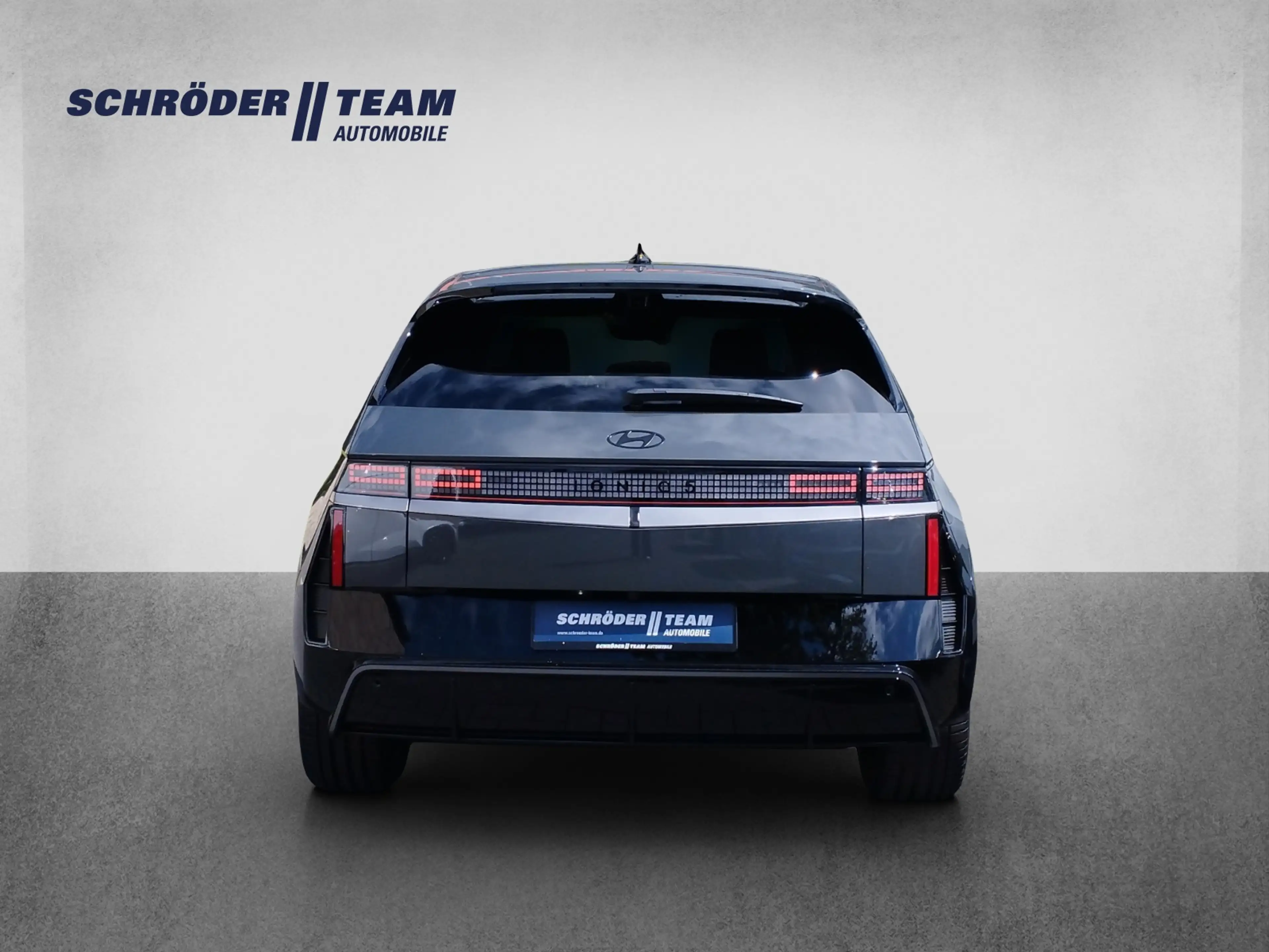 Hyundai IONIQ 5 84 kWh N Line X PANO/HEAD-UP — photo 4