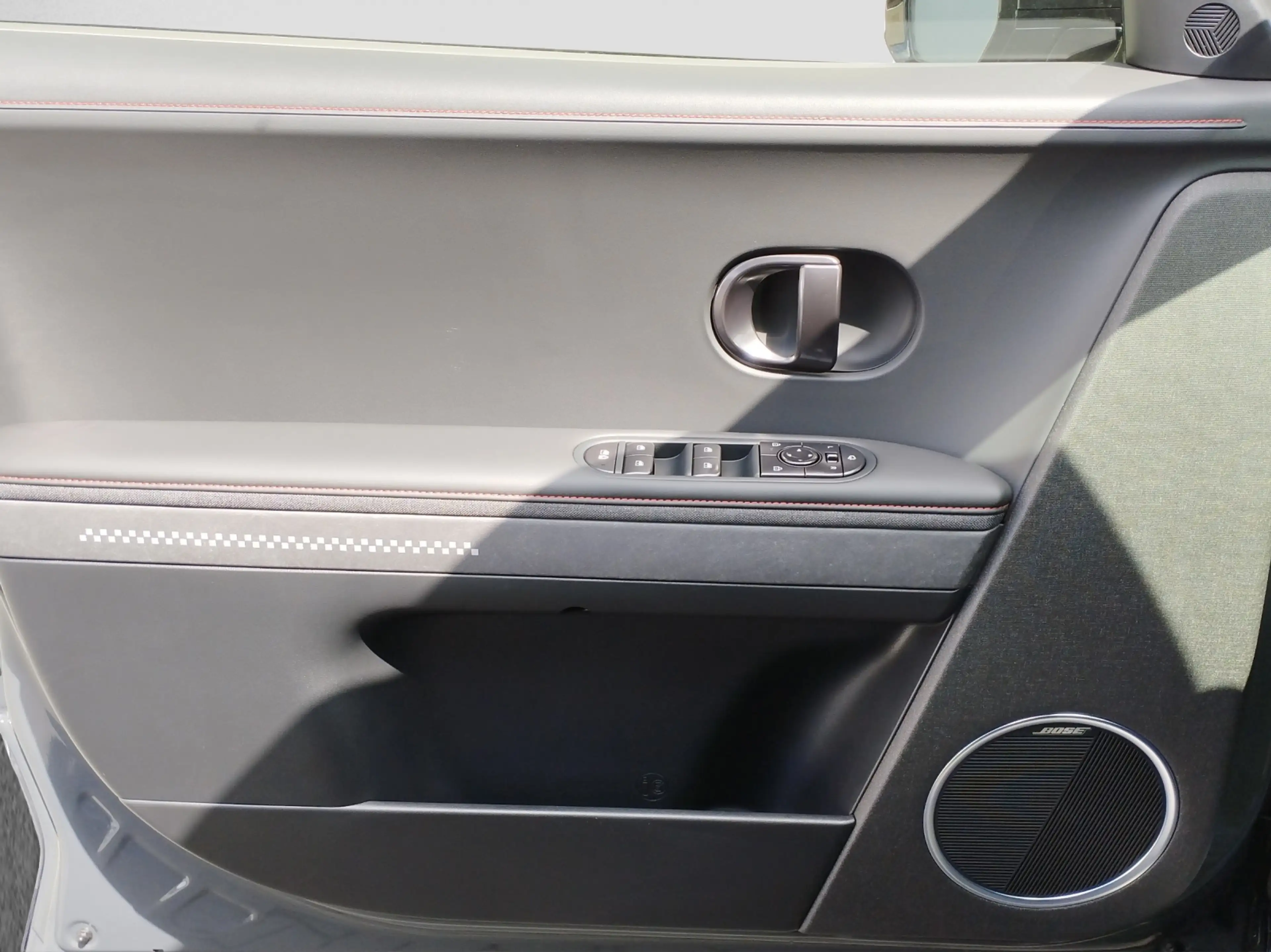 Hyundai IONIQ 5 84 kWh N Line X PANO/HEAD-UP — photo 12