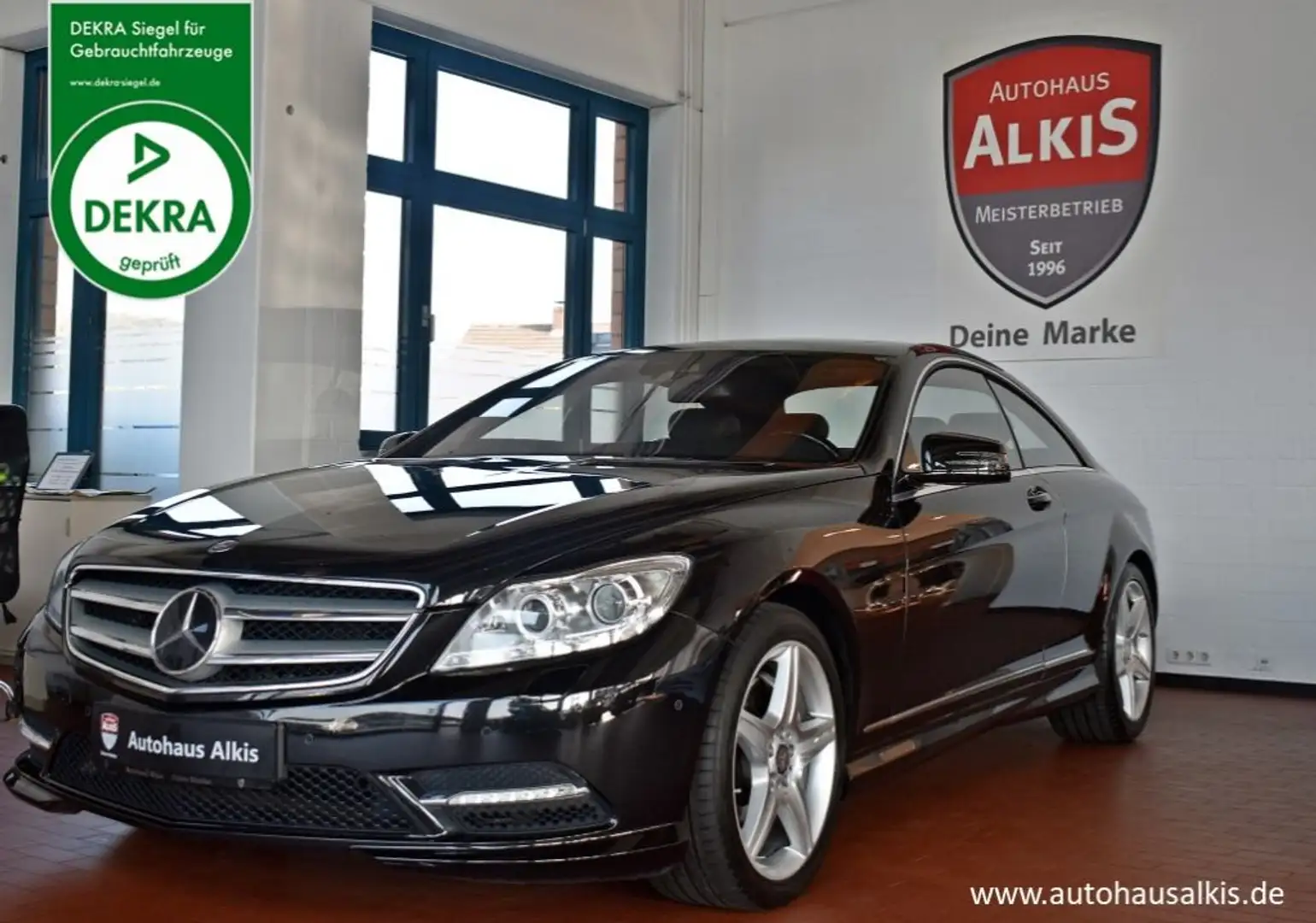 Mercedes-Benz CL 500 (BlueEFFICIENCY) 7G-TRONIC Černá - 1