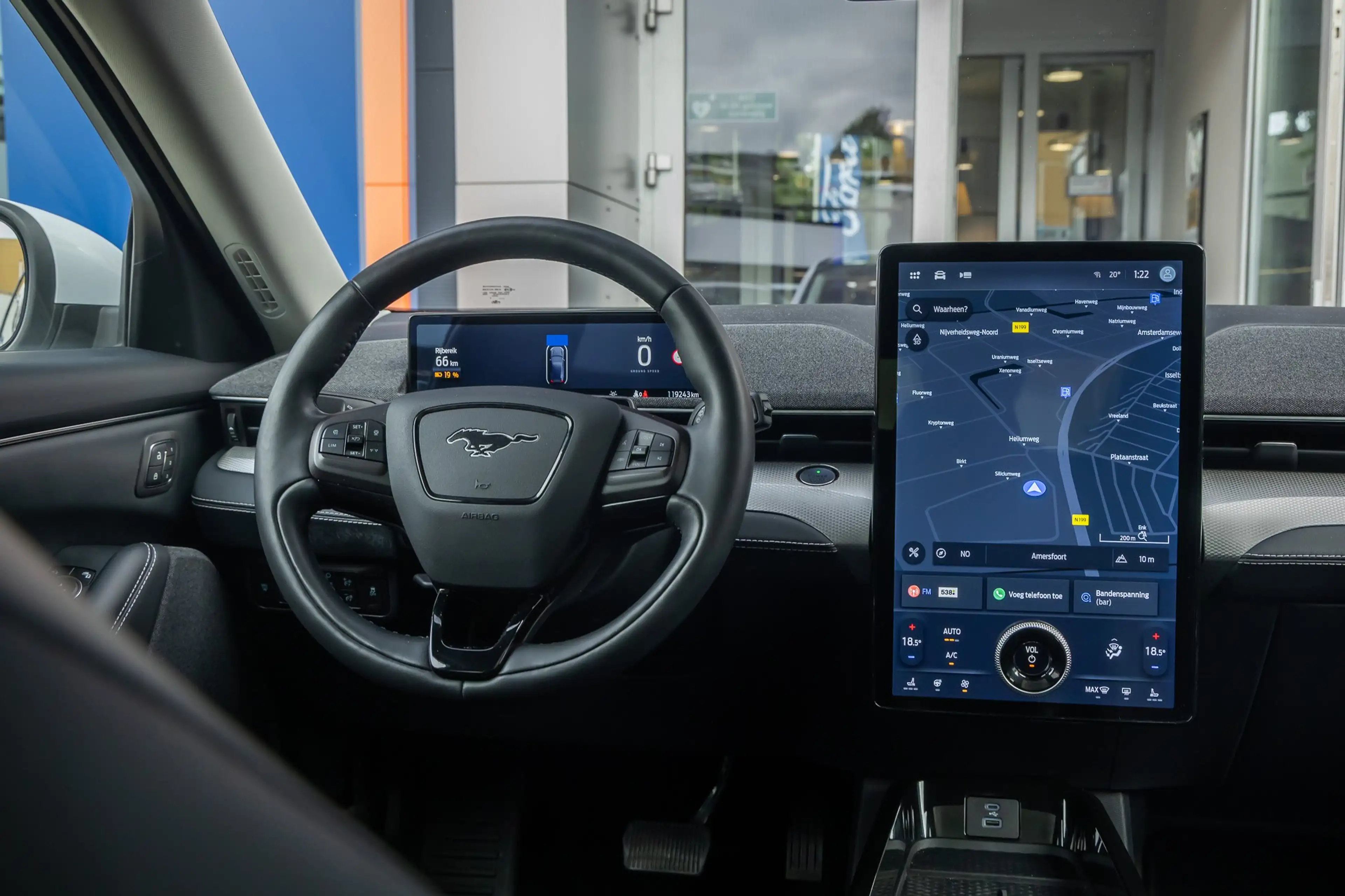 Ford Mustang Mach-E RWD 75 kWh | Panoramadak | LEDER | Apple Carplay | — photo 25