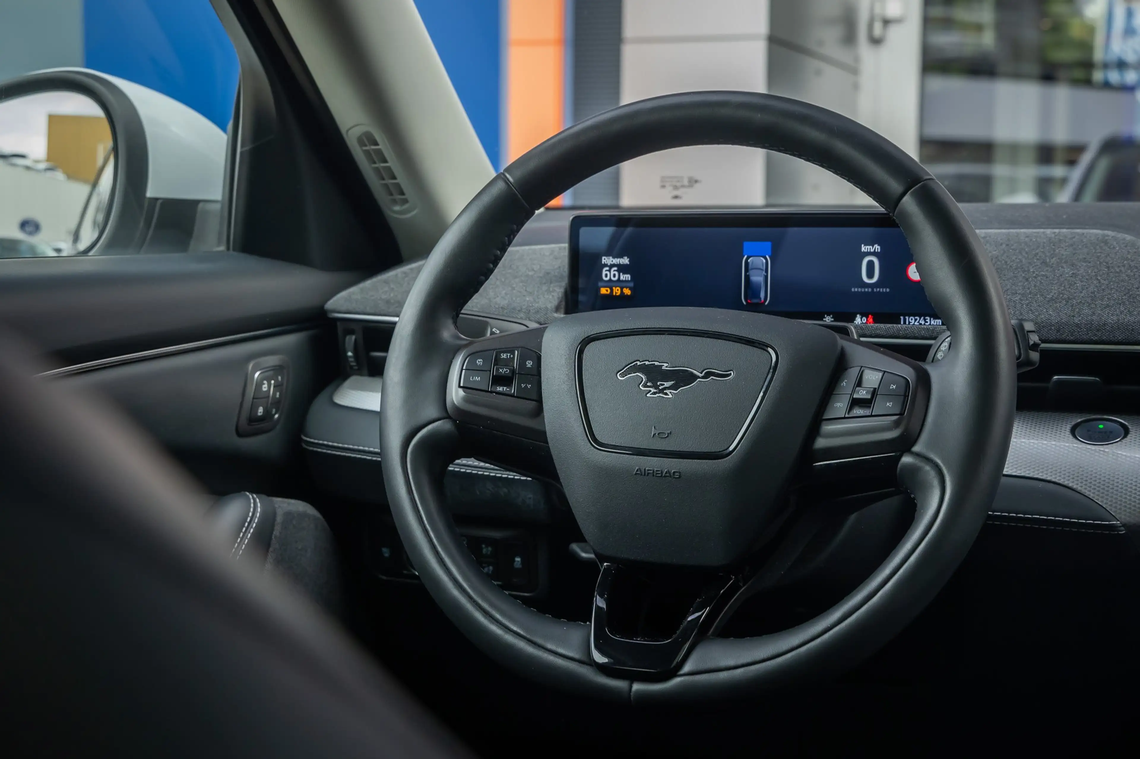 Ford Mustang Mach-E RWD 75 kWh | Panoramadak | LEDER | Apple Carplay | — photo 32