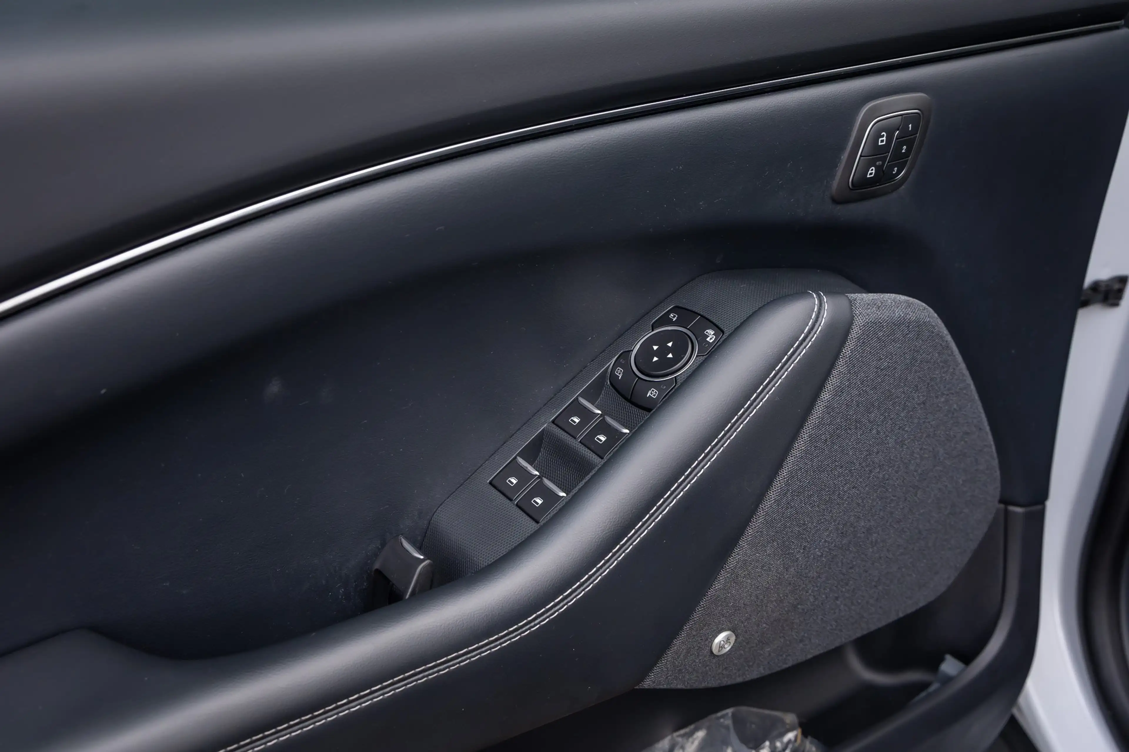 Ford Mustang Mach-E RWD 75 kWh | Panoramadak | LEDER | Apple Carplay | — photo 13