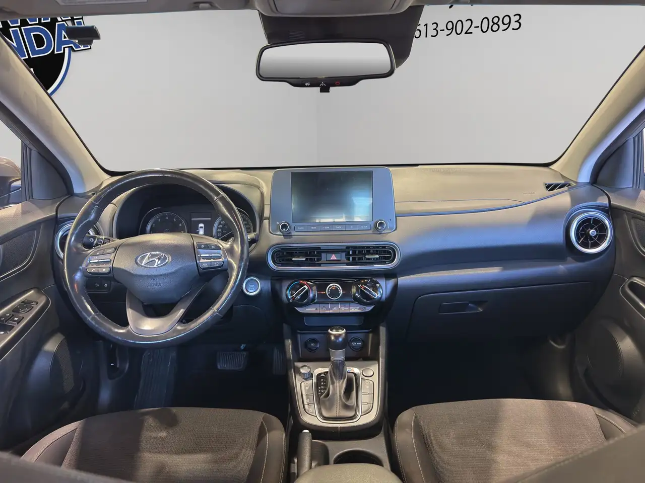 Hyundai KONA снимка Hyundai KONA