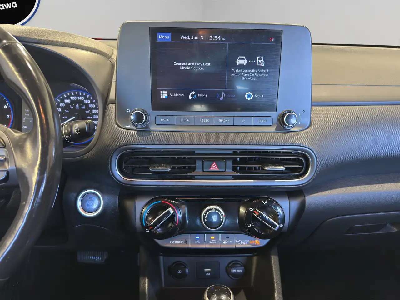 Hyundai KONA снимка Hyundai KONA