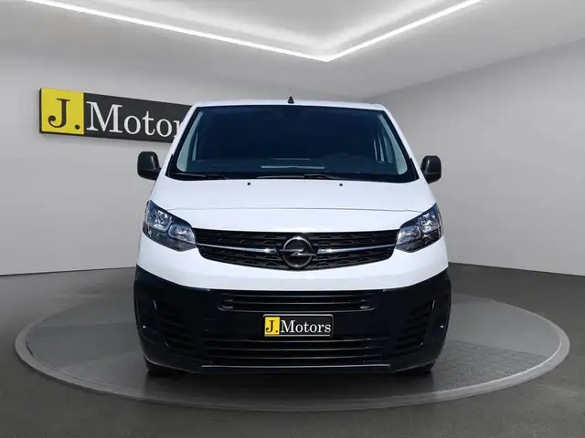 Opel Vivaro view 8