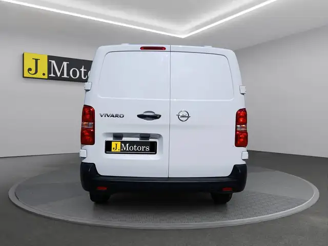Opel Vivaro view 4