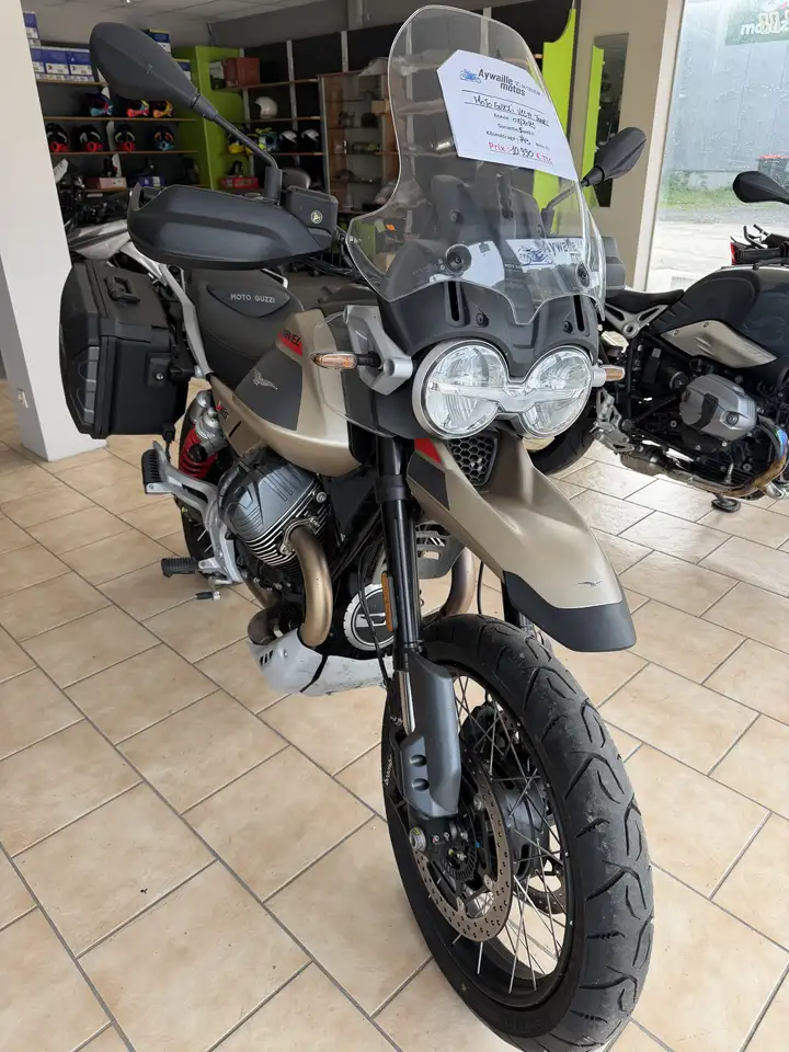 Moto Guzzi V 85 TT