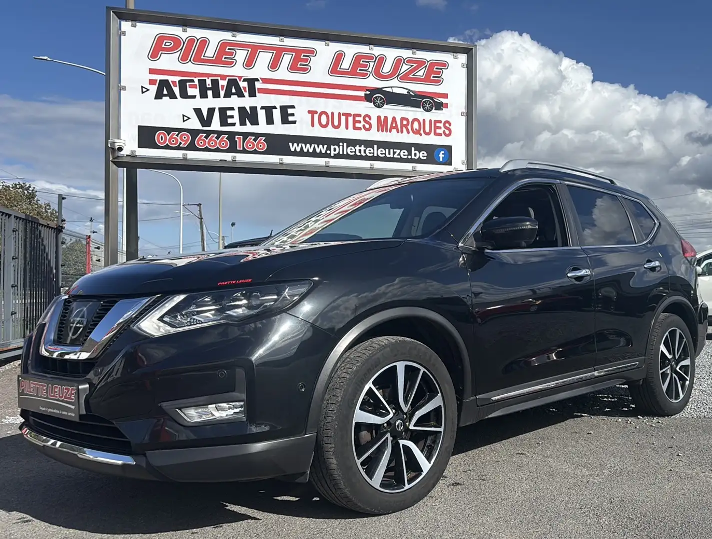 Nissan X-Trail FULL CUIR/BOSE/GPS/FULL OPTION!!1.6DIG-T 2WD Tekna Noir - 1