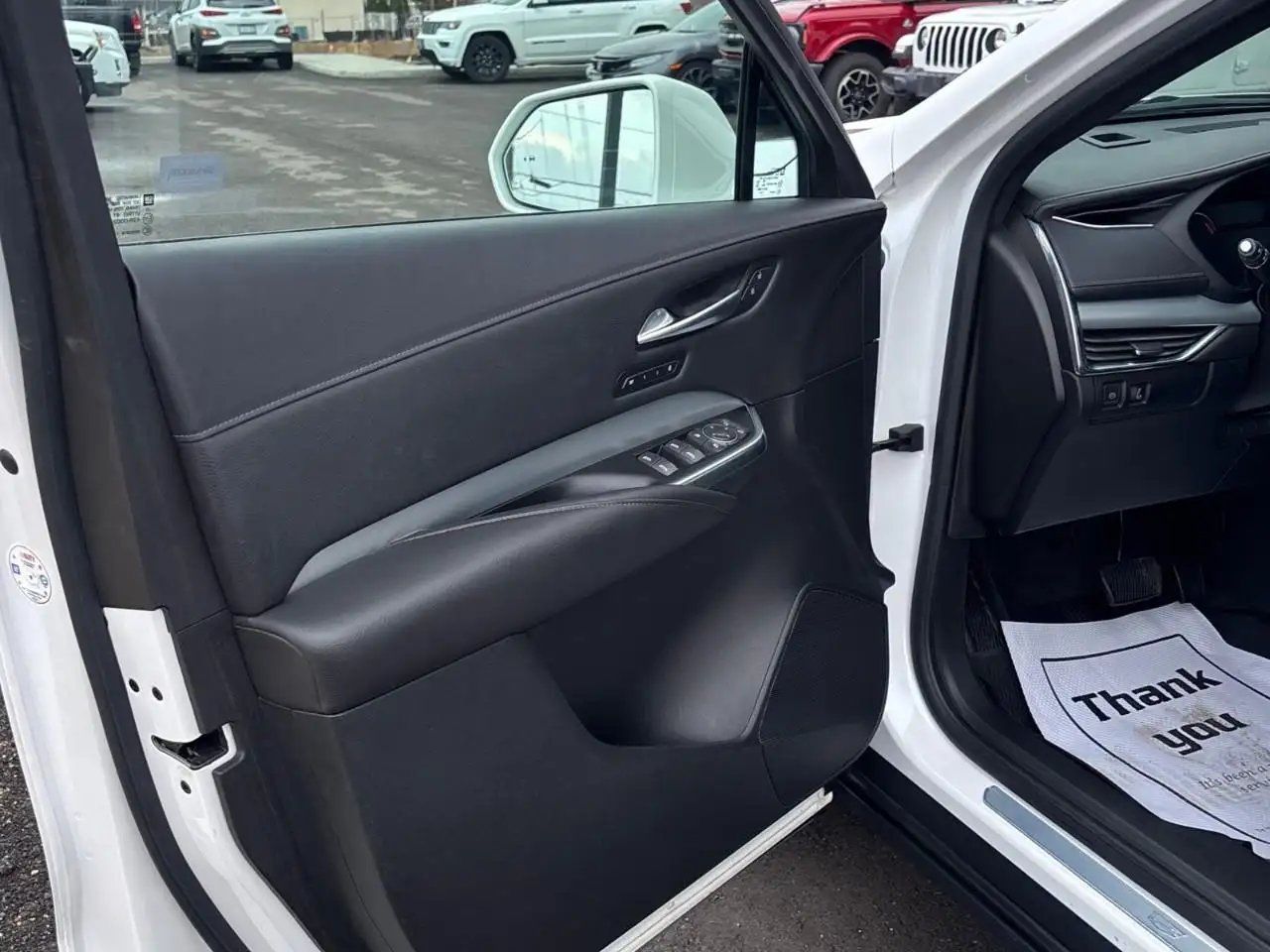 Cadillac XT4 снимка Cadillac XT4