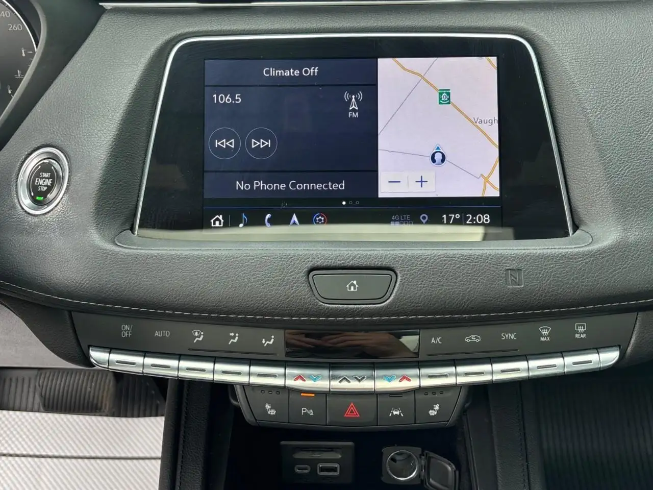 Cadillac XT4 снимка Cadillac XT4