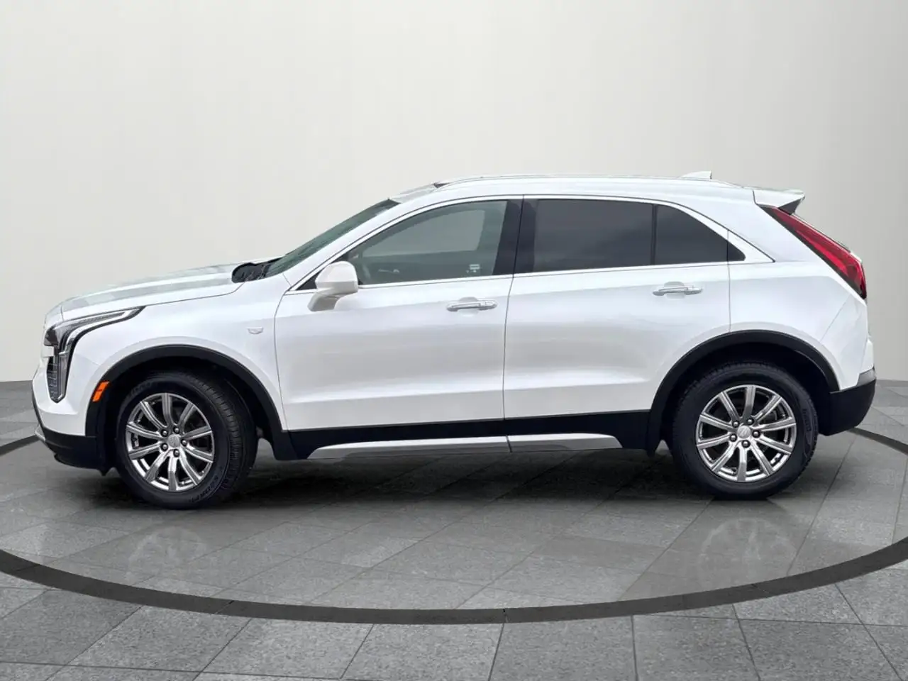 Cadillac XT4 снимка Cadillac XT4