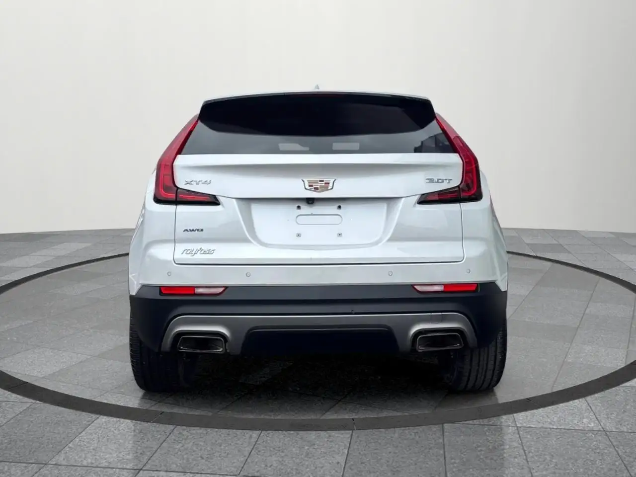 Cadillac XT4 снимка Cadillac XT4