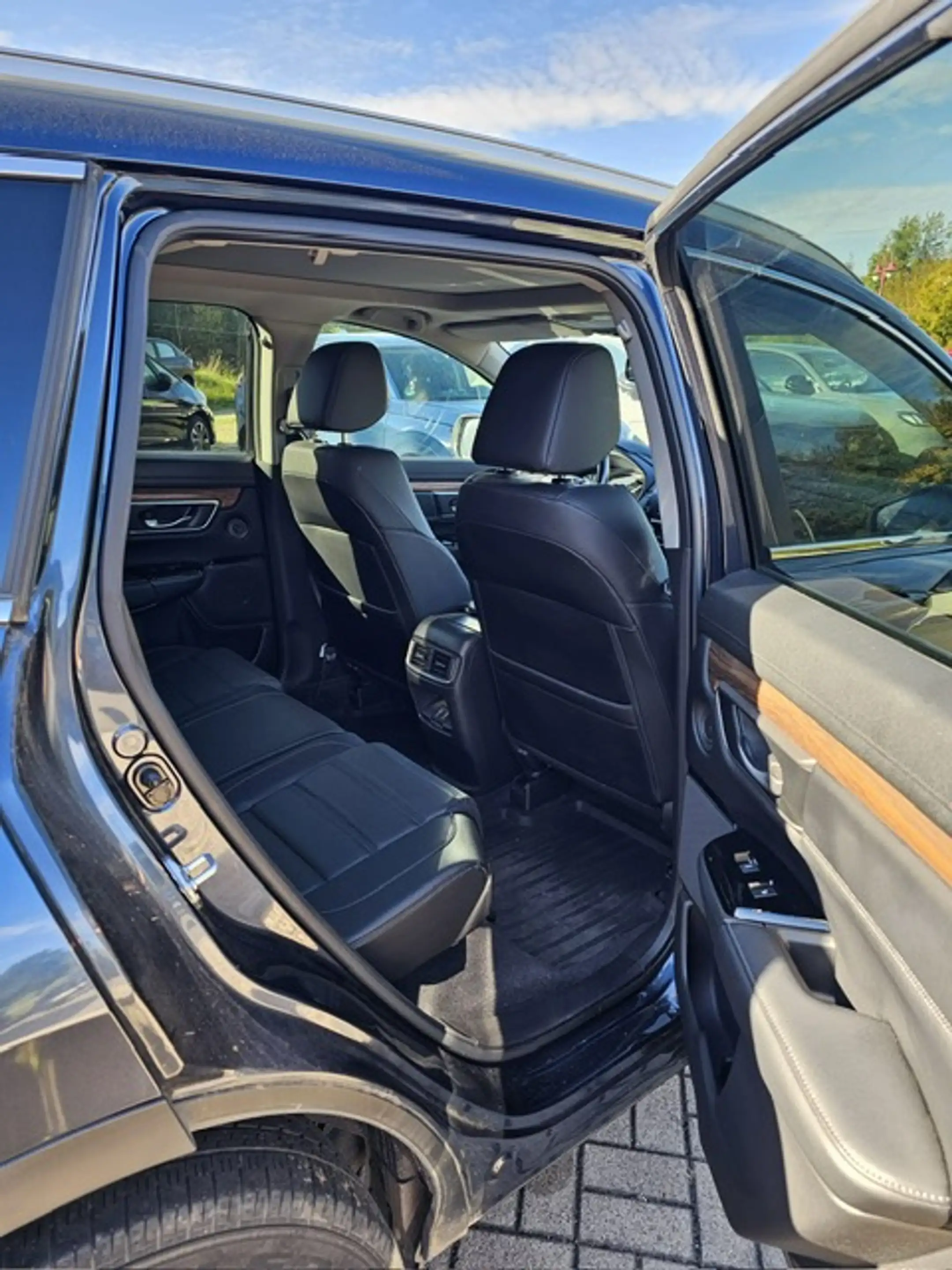 Honda CR-V e:HEV 2.0 i-MMD Hybrid 4WD Executive — photo 7