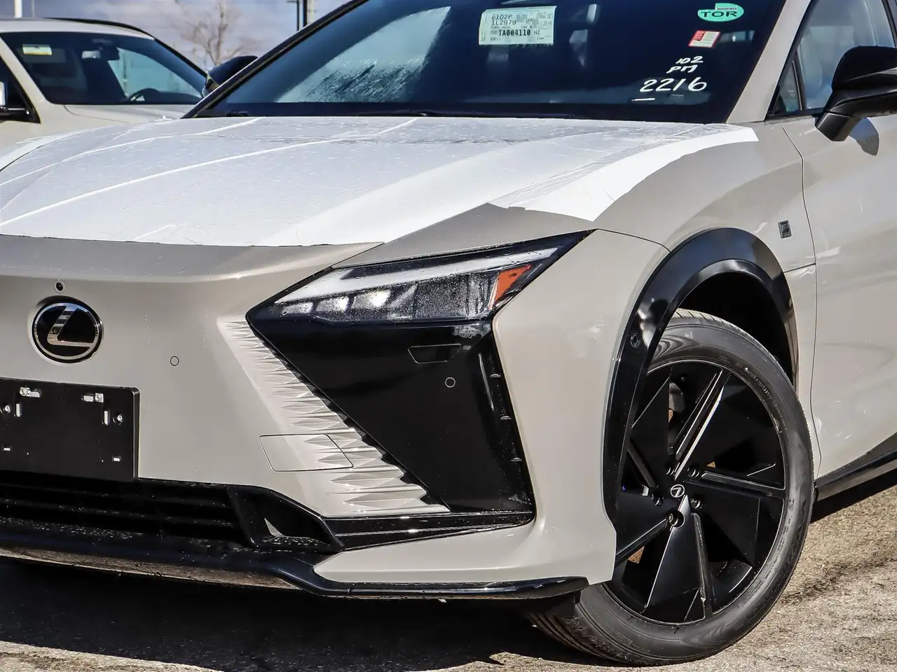 Lexus RZ снимка Lexus RZ