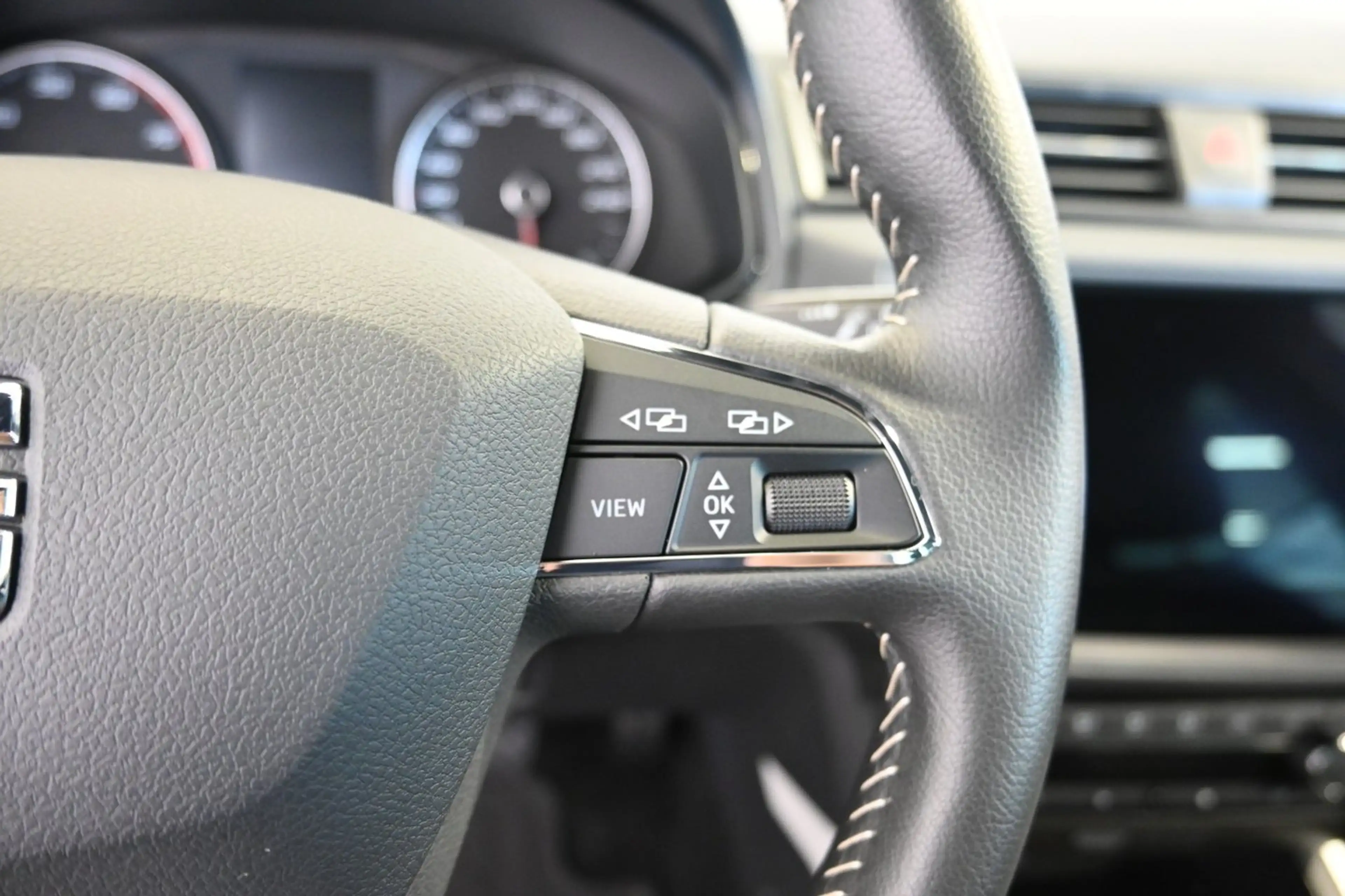 SEAT Arona Xcellence EcoTSI — photo 6