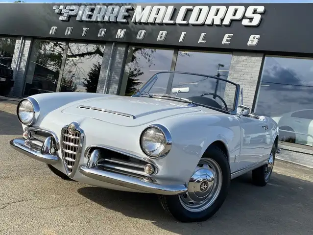Alfa Romeo Giulia 1600 Spider Tipo 101.23 / RESTAURATION COMPLETE