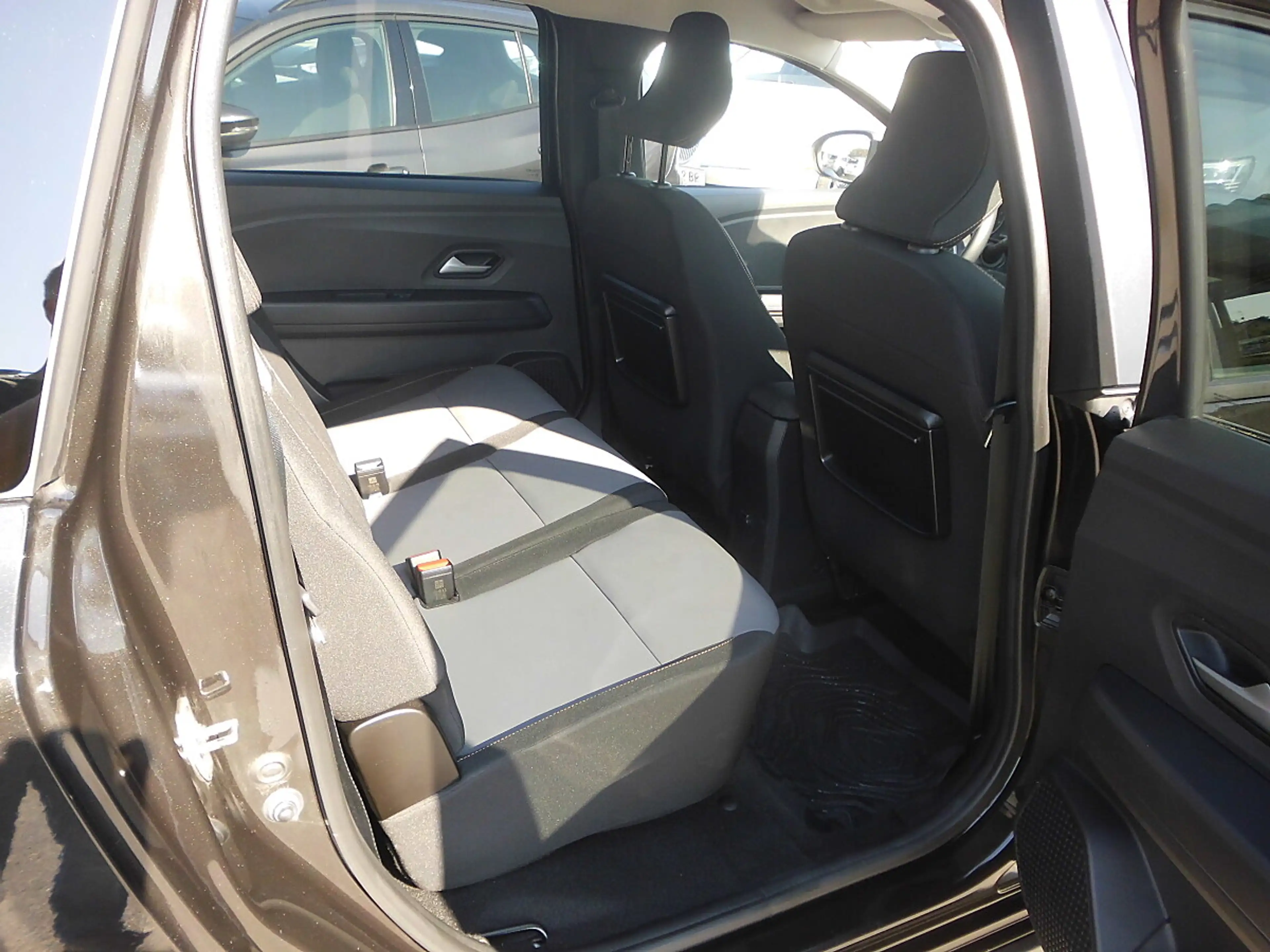 Dacia Jogger Extreme+ TCe 110 — photo 6