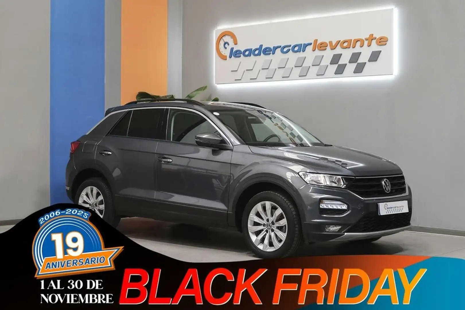 Volkswagen T-Roc ADVANCE 2.0 TDI 150 CV Gris - 1