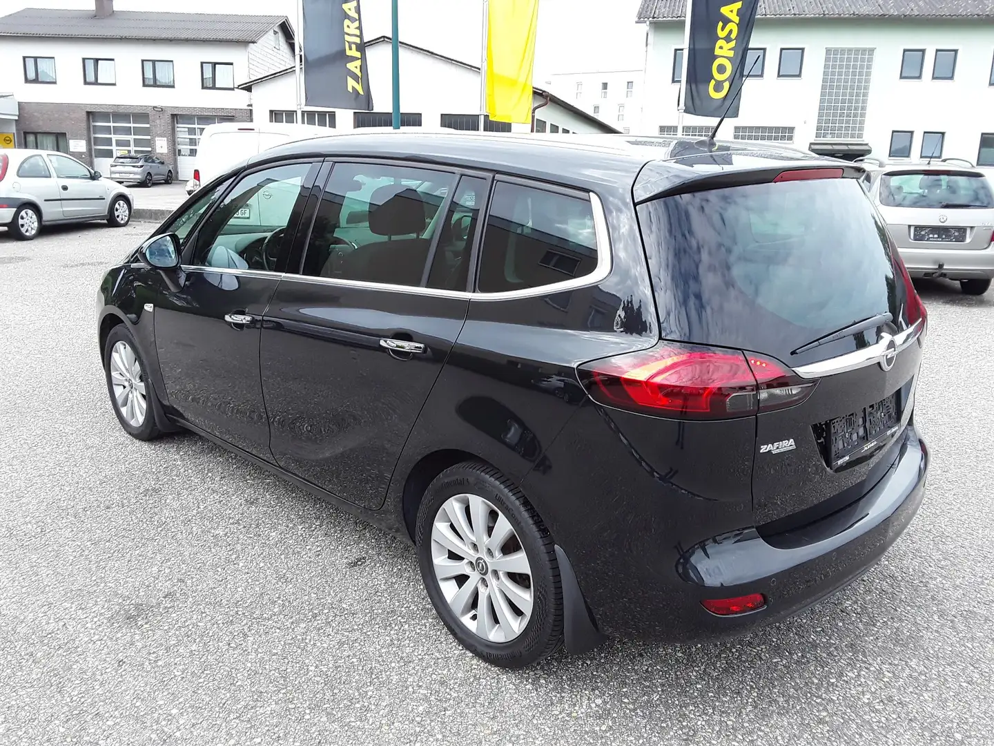 Opel Zafira Tourer Innovation Noir - 2