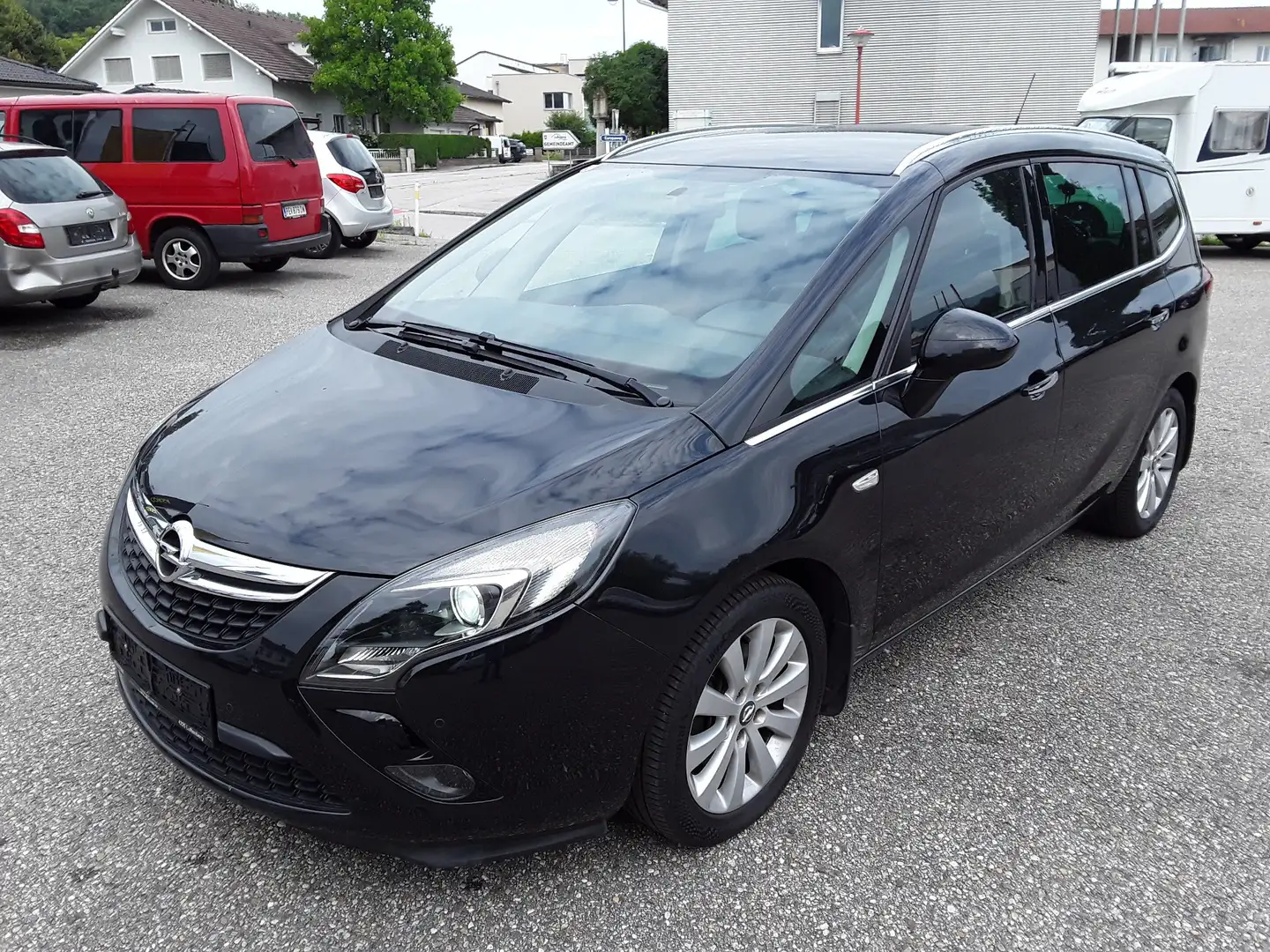 Opel Zafira Tourer Innovation Noir - 1