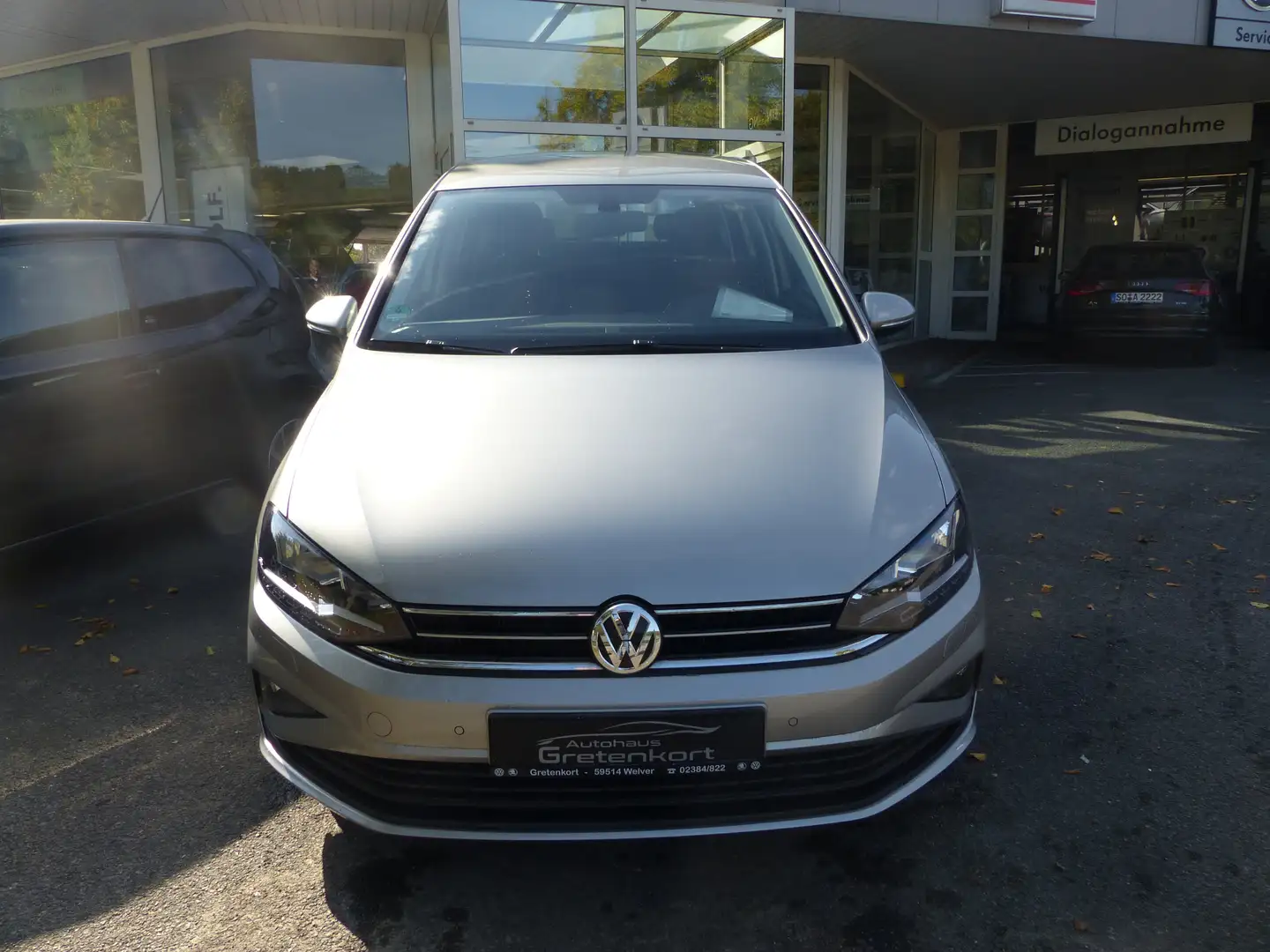 Volkswagen Golf Sportsvan Trendline, 1.Hand Silber - 2