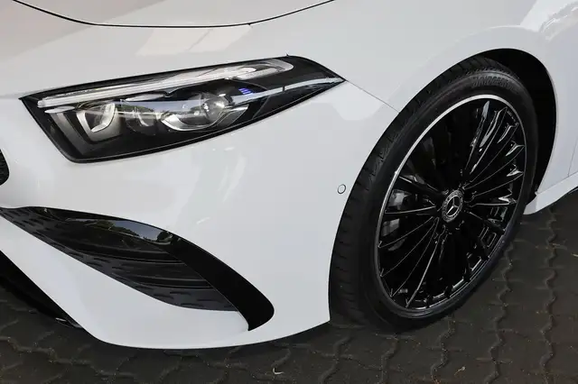 Mercedes-Benz A-Class view 3