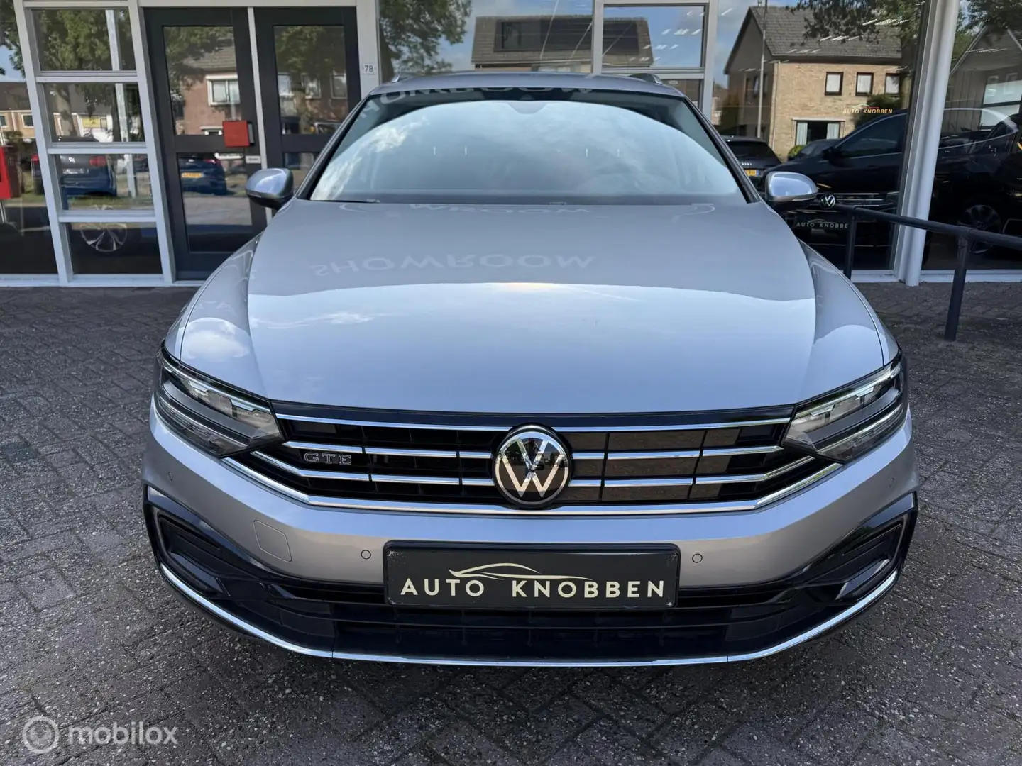 Volkswagen Passat 1.4 TSI PHEV GTE Led, Leer, Navi, Dynaudio, Camera Grijs - 2