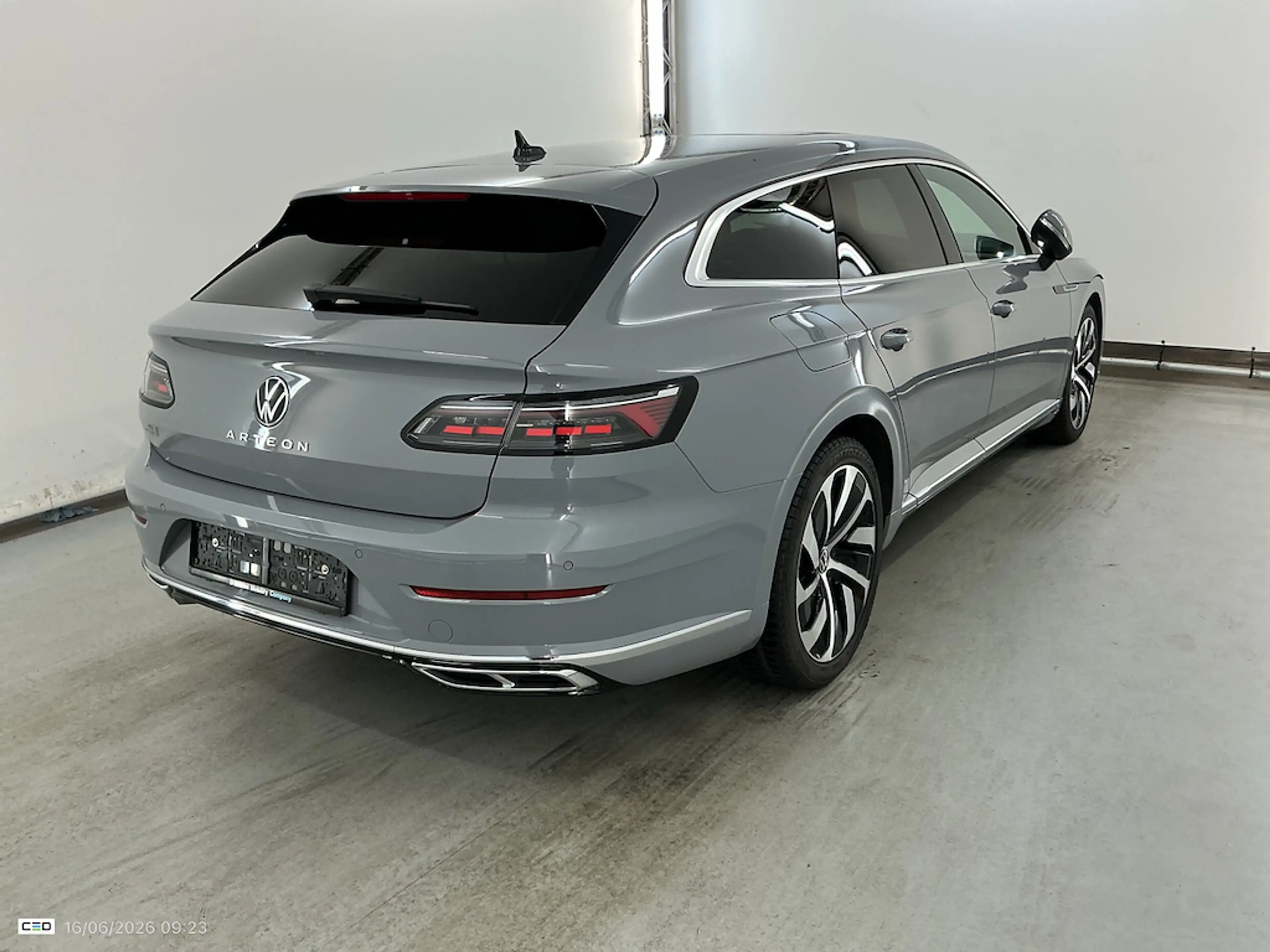 Volkswagen Arteon Shooting Brake 2.0TDi R-Line DSG *PANO-H&K-CAMERA-NAVI-ATTELAGE* — photo 4
