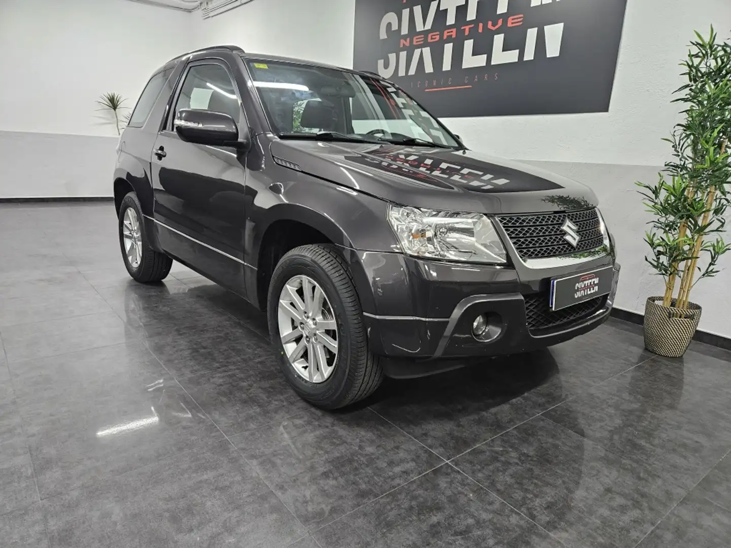 Suzuki Grand Vitara 2.4L JLX-E City Aut. - 2