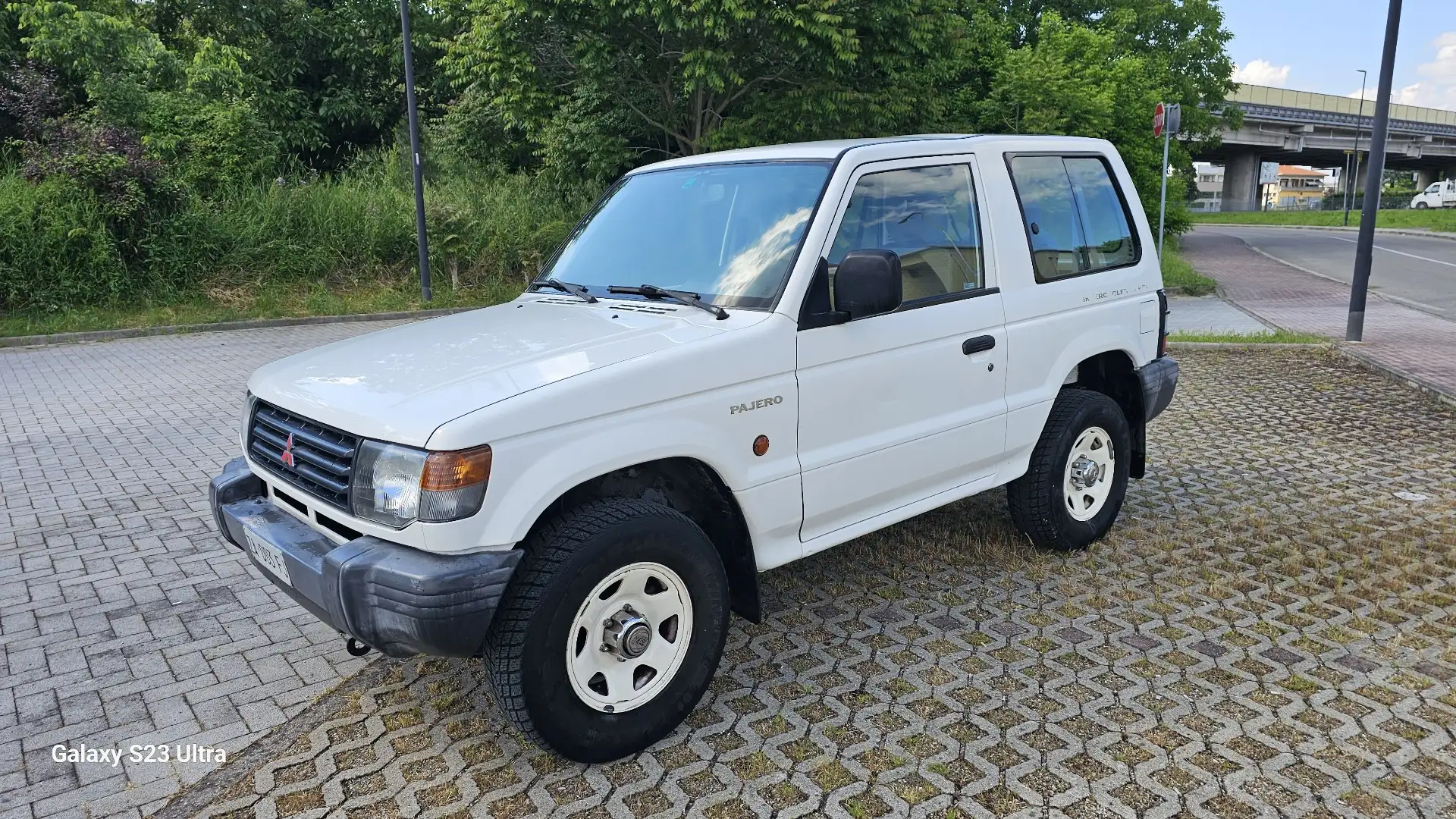 Mitsubishi Pajero Pajero Metal Top 2.5 tdi GLX Comfort Bianco - 2