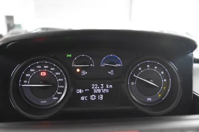 Lancia Ypsilon view 8