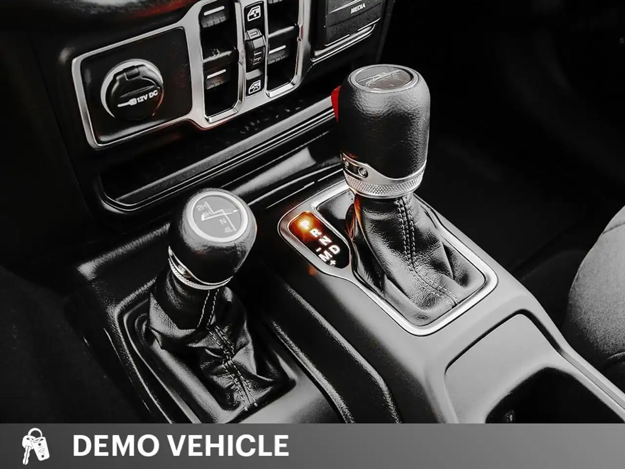 Jeep Gladiator снимка Jeep Gladiator