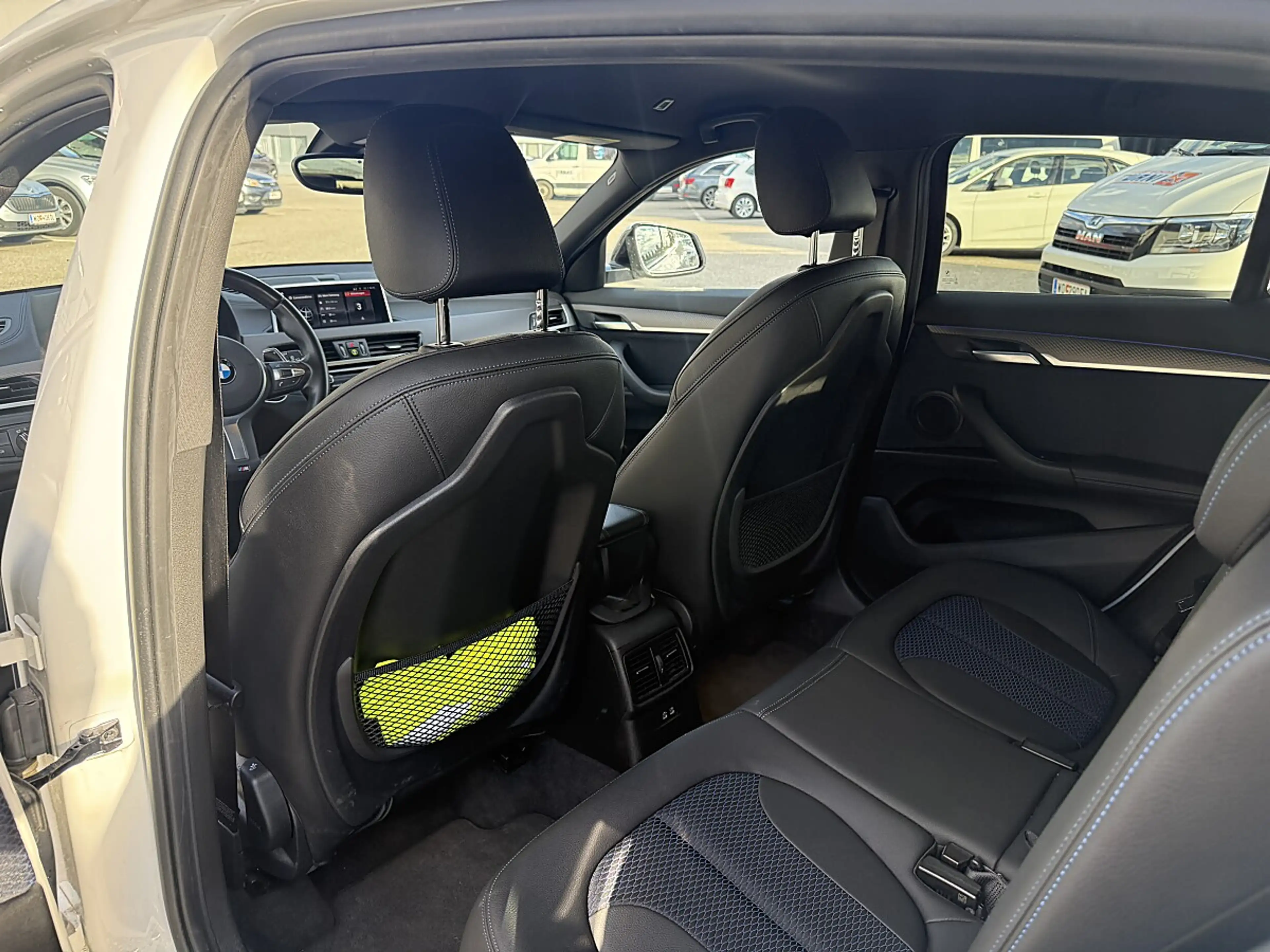 BMW X2 xDrive18d — photo 15