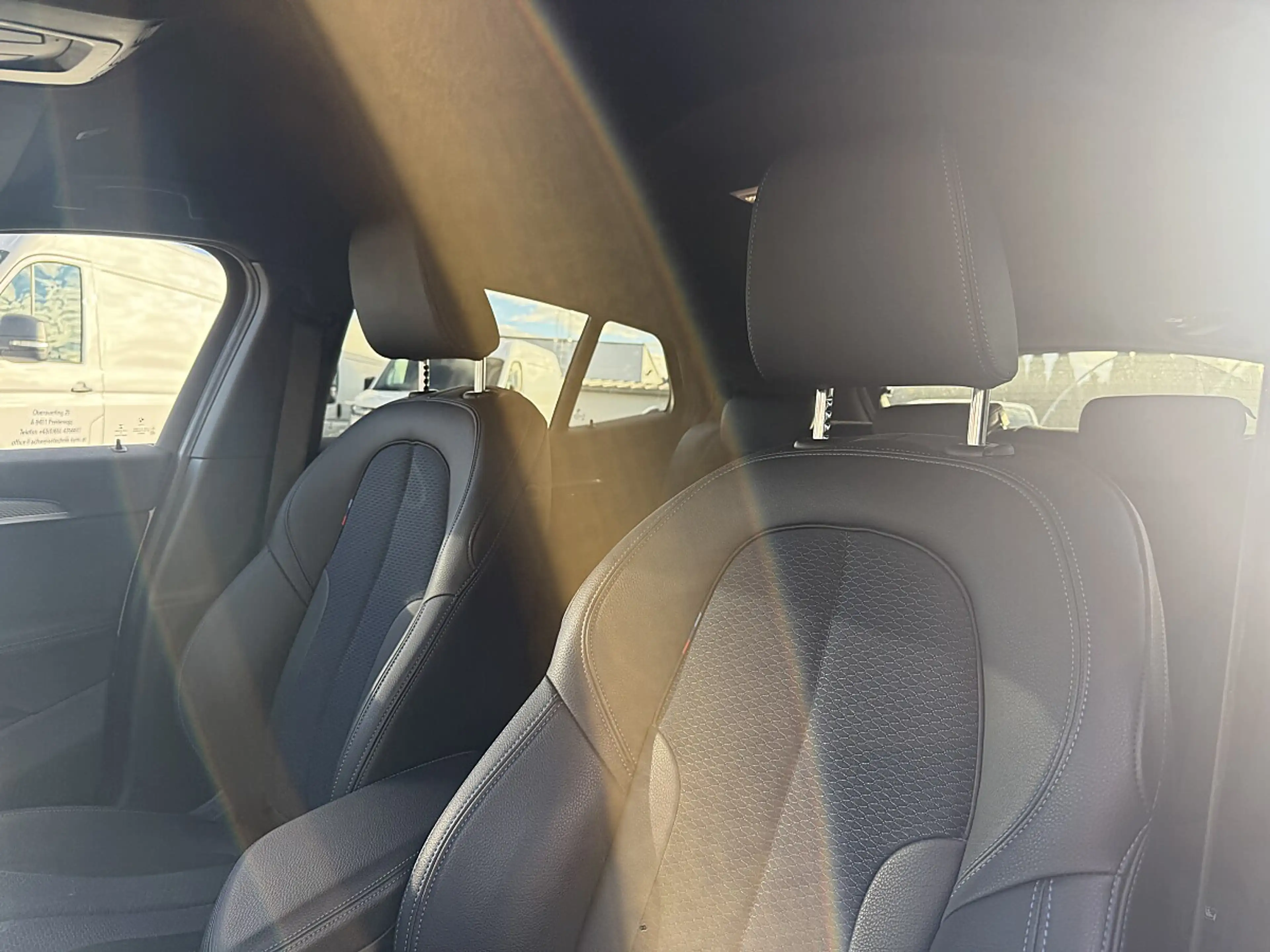 BMW X2 xDrive18d — photo 14